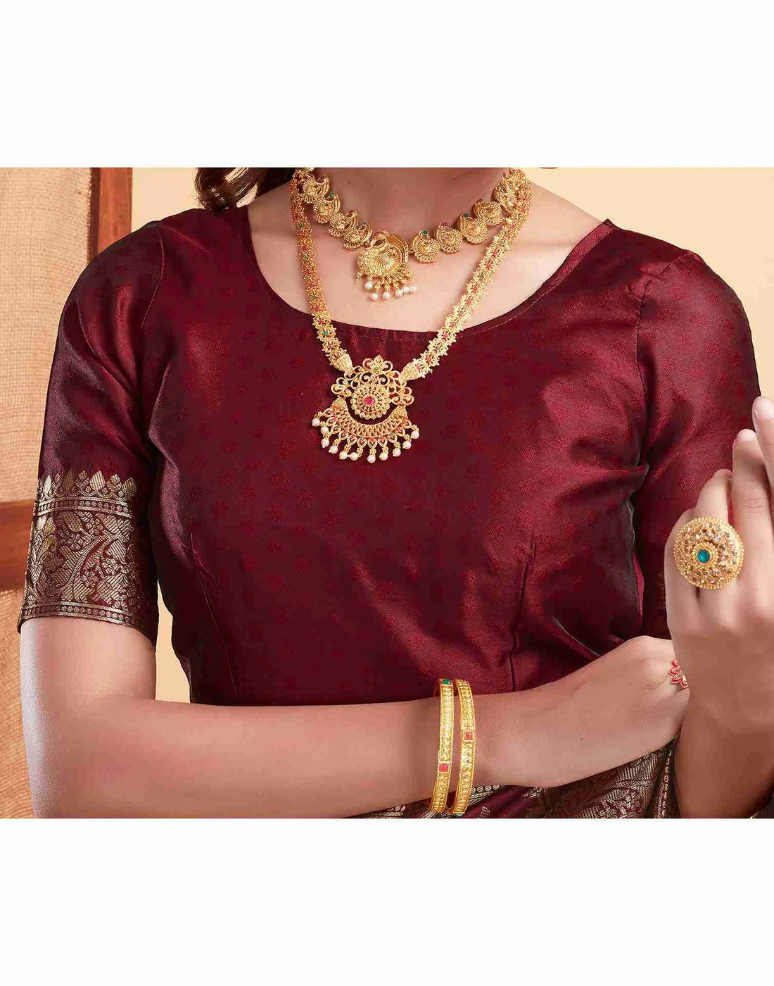 Maroon Jacquard Saree for Women with Golden Zari Floral Weaving | Premium Wedding, Festive & Traditional Wear Saree with Unstitched Blouse Piece