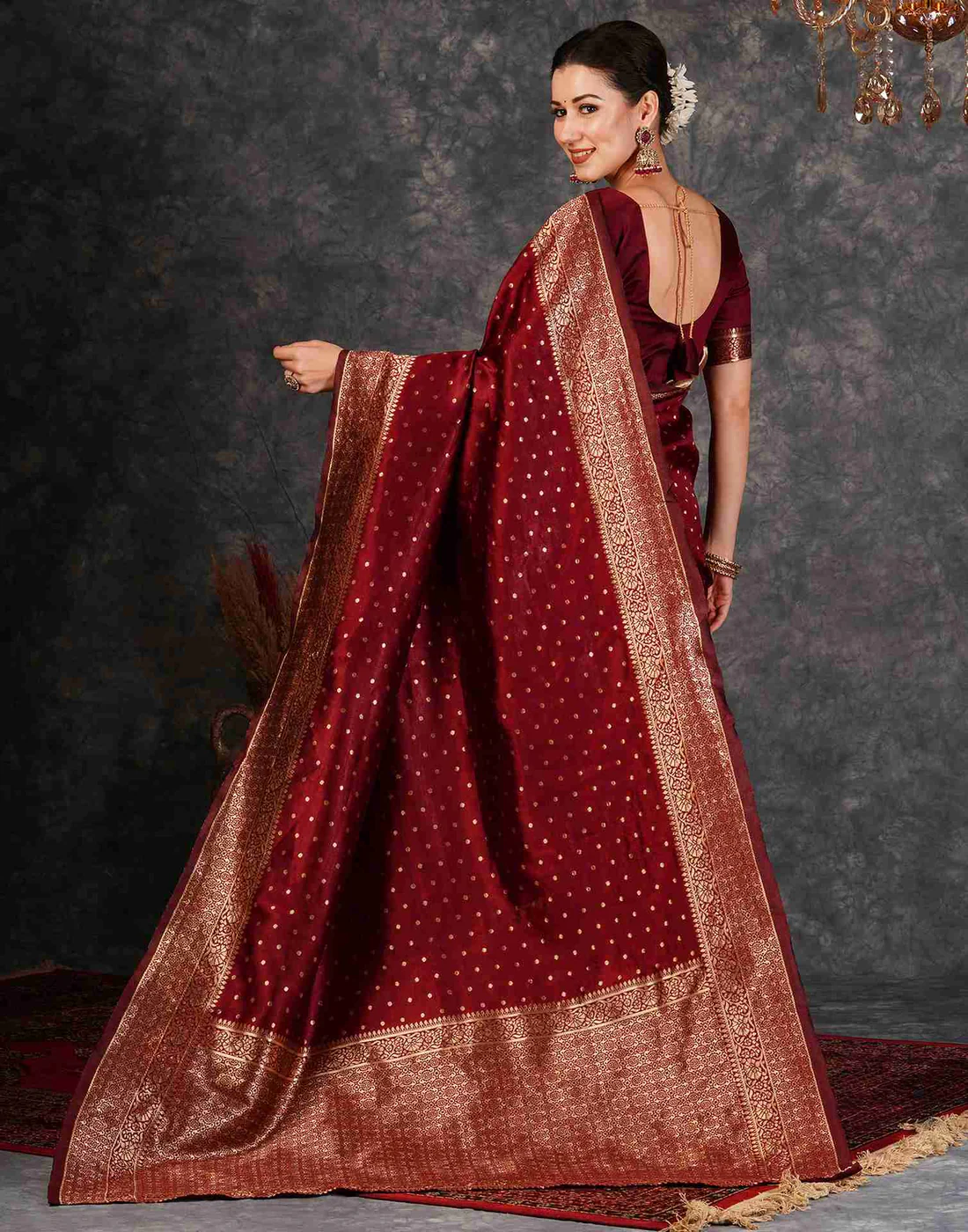 Maroon Jacquard Saree for Women with Golden Zari Weaving | Premium Wedding, Festive & Party Wear Saree with Unstitched Blouse Piece