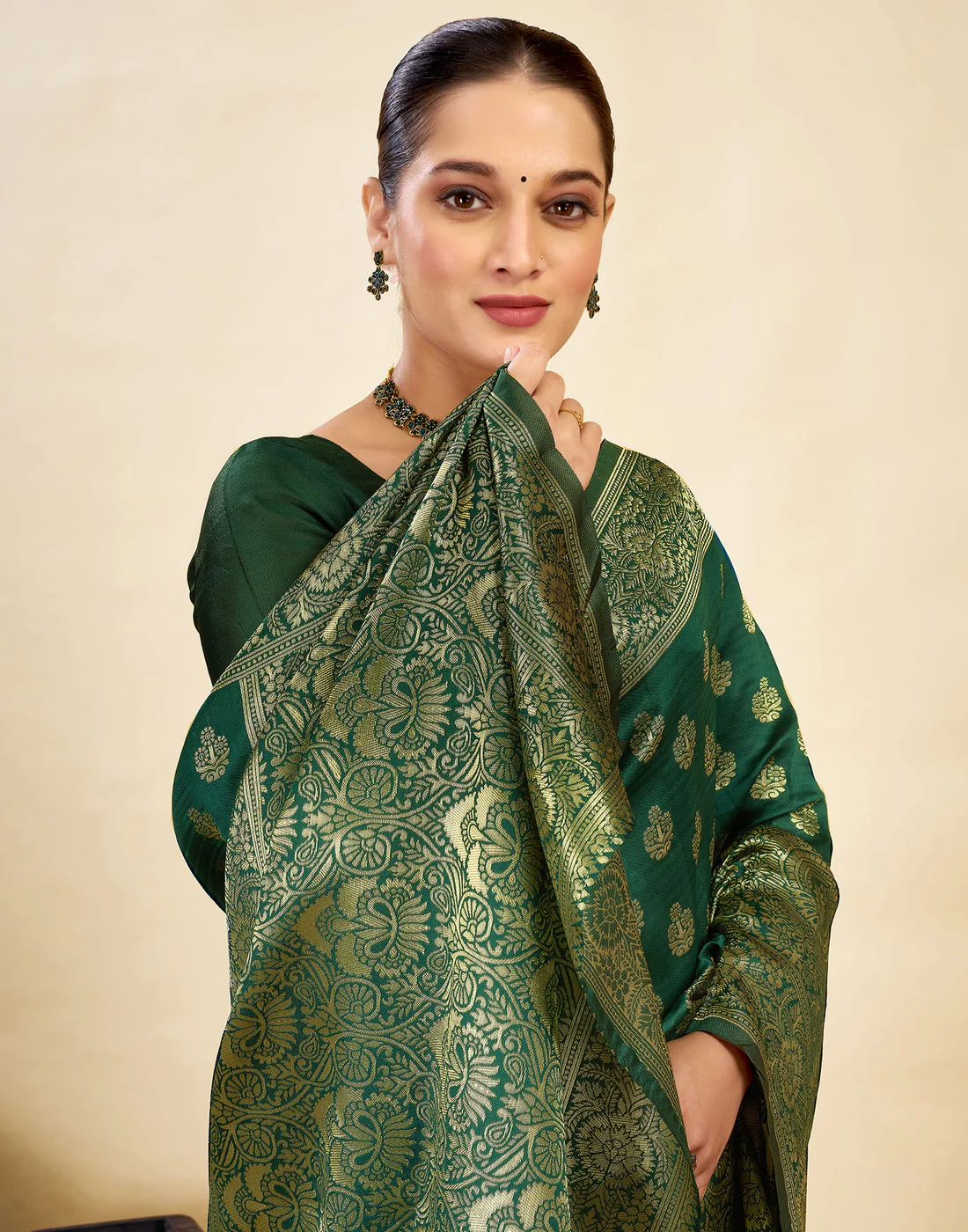 AXONIT Jacquard Saree for Women | Green Jacquard Weave with Golden Zari | Design A234 | Soft Elegant Saree