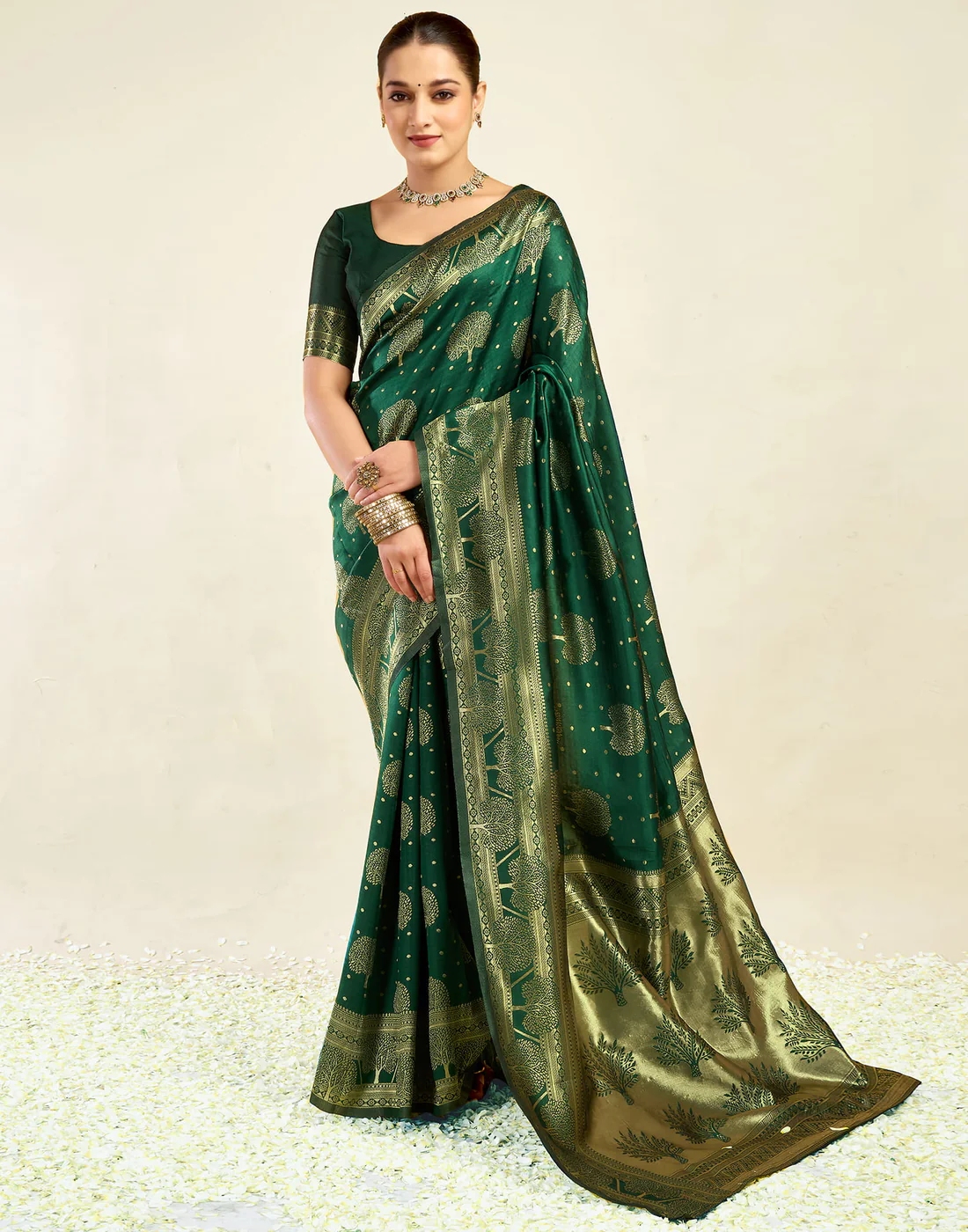 Women's Bottle Green Jacquard Saree | Traditional Zari Weaving | Festive & Wedding Wear