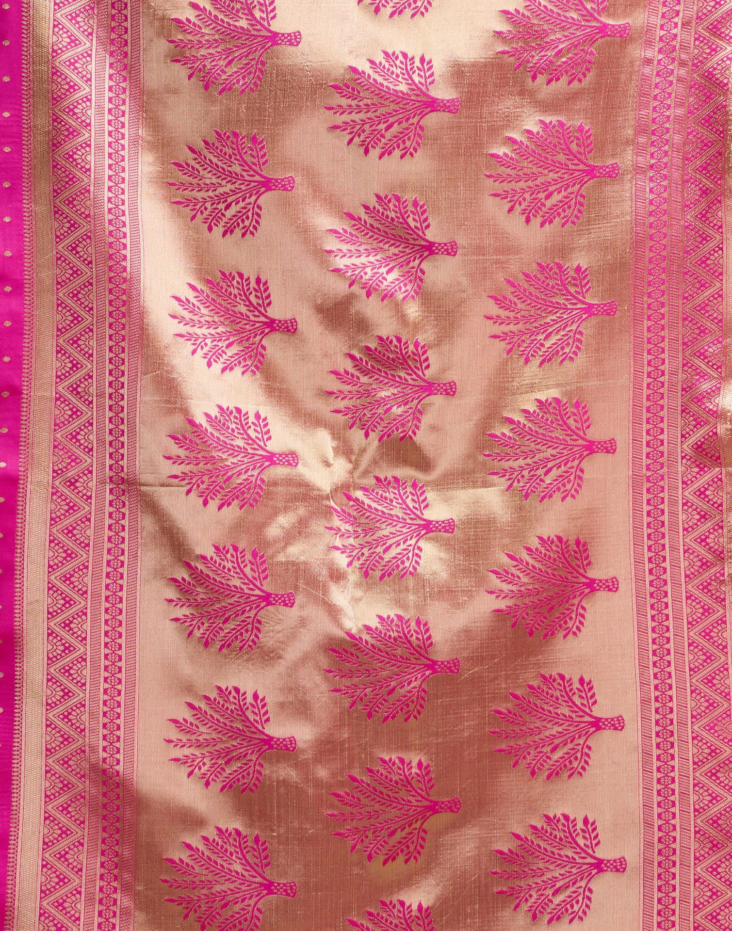 Rani Pink Jacquard Saree for Women with Golden Zari Weaving | Premium Festive, Wedding & Party Wear Saree with Unstitched Blouse Piece