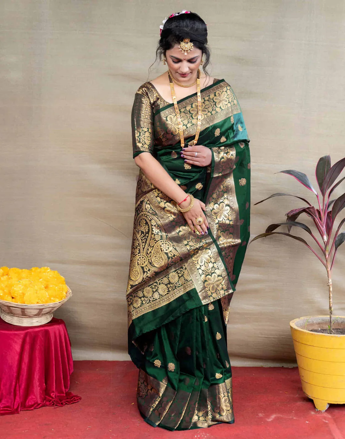 Bottle Green Jacquard Silk Saree for Women with Heavy Golden Zari Weaving | Premium Wedding, Festive & Traditional Wear Saree with Unstitched Blouse Piece