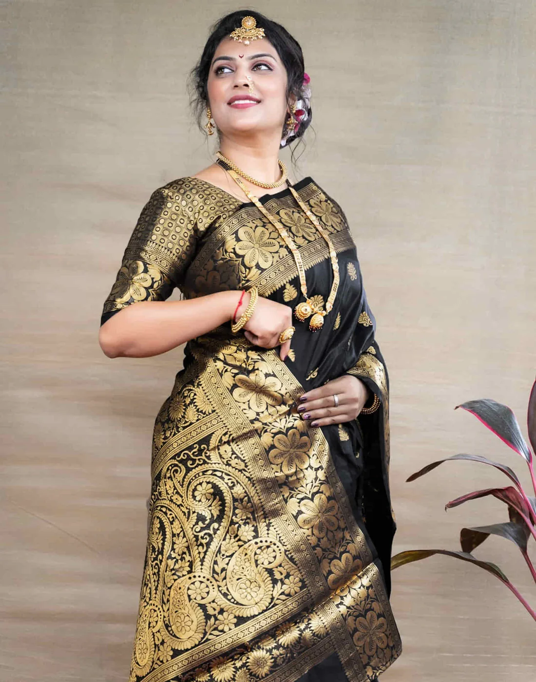 Black Jacquard Silk Saree for Women with Heavy Golden Zari Weaving | Premium Wedding, Festive & Traditional Wear Saree with Unstitched Blouse Piece