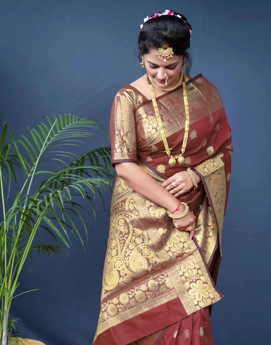 Maroon Jacquard Silk Saree for Women with Heavy Golden Zari Weaving | Premium Wedding, Festive & Traditional Wear Saree with Unstitched Blouse Piece