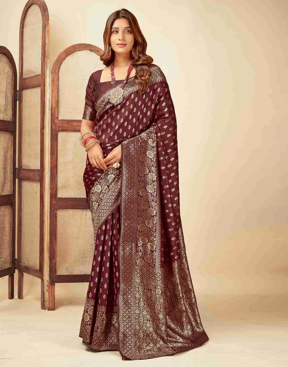Maroon Jacquard Saree for Women with Golden Zari Butti Weaving | Premium Wedding, Festive & Traditional Wear Saree with Unstitched Blouse Piece