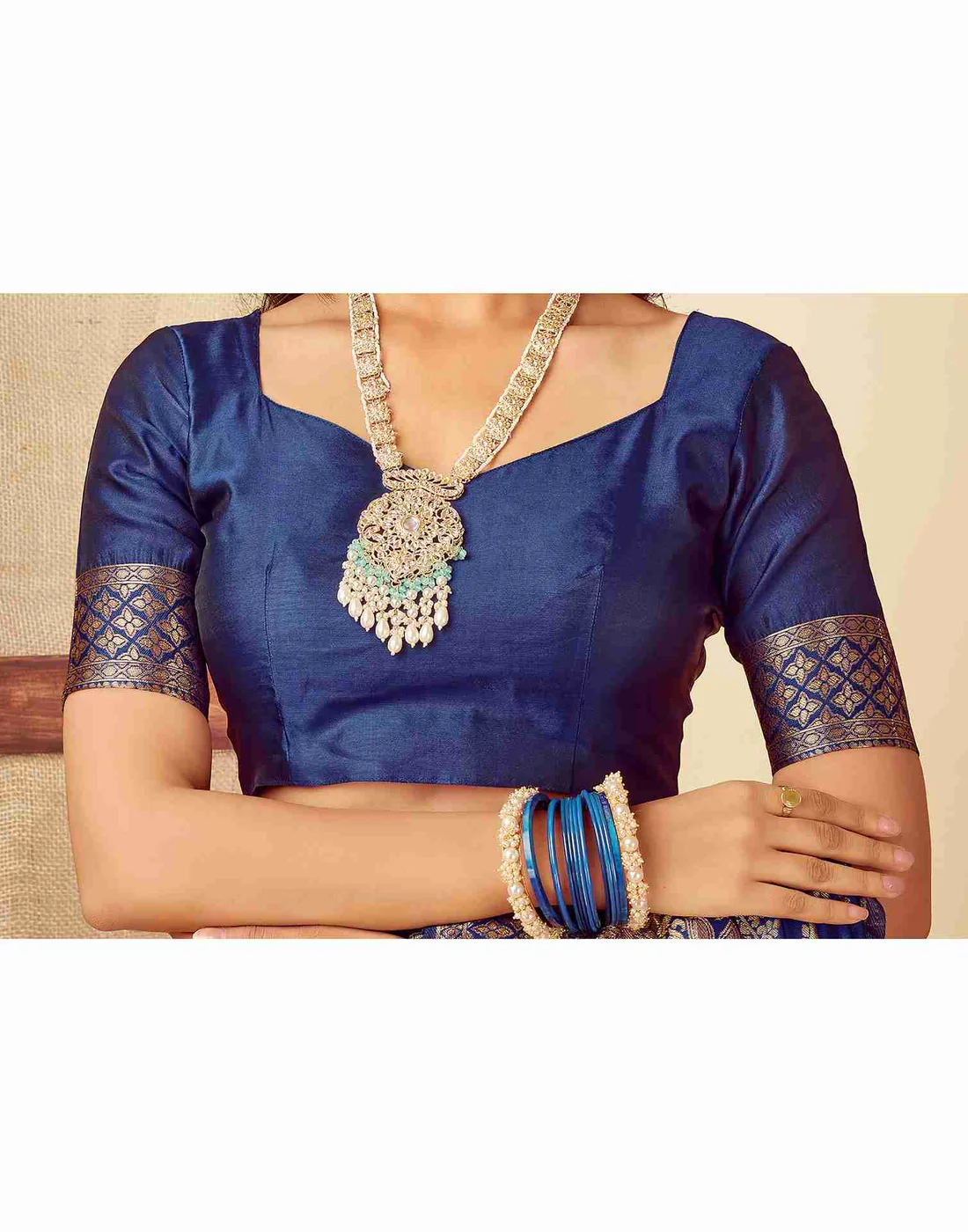 Navy Blue Jacquard Saree for Women with Golden Zari Butti Weaving | Premium Wedding, Festive & Traditional Wear Saree with Unstitched Blouse Piece
