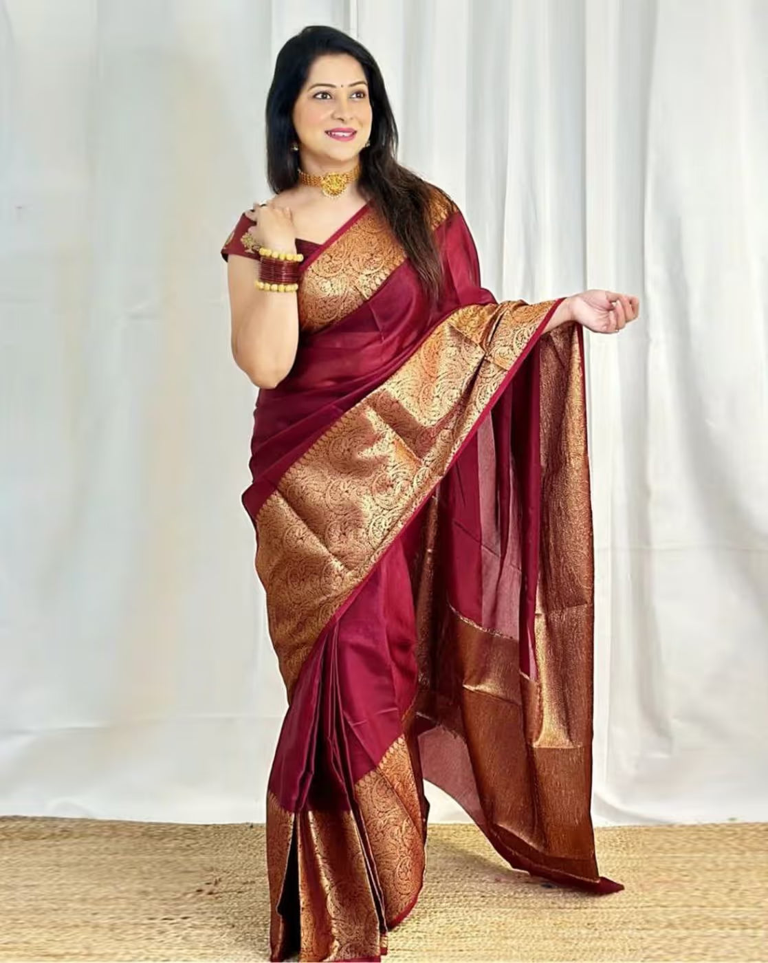 Maroon Jacquard Silk Saree for Women with Antique Gold Zari Border | Premium Wedding, Festive & Traditional Wear Saree with Unstitched Blouse Piece