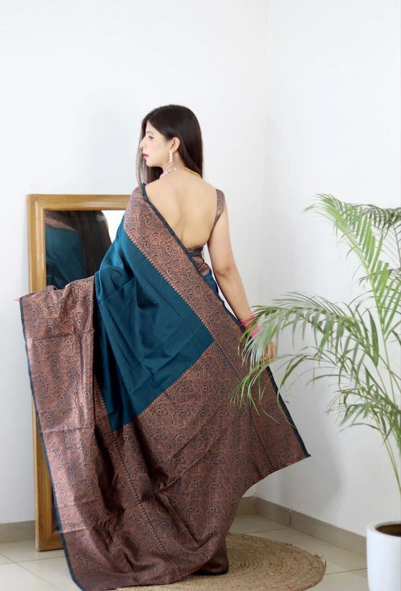 Morpinchh Jacquard Silk Saree for Women with Copper Gold Zari Border | Premium Festive, Wedding & Party Wear Saree with Unstitched Blouse Piece