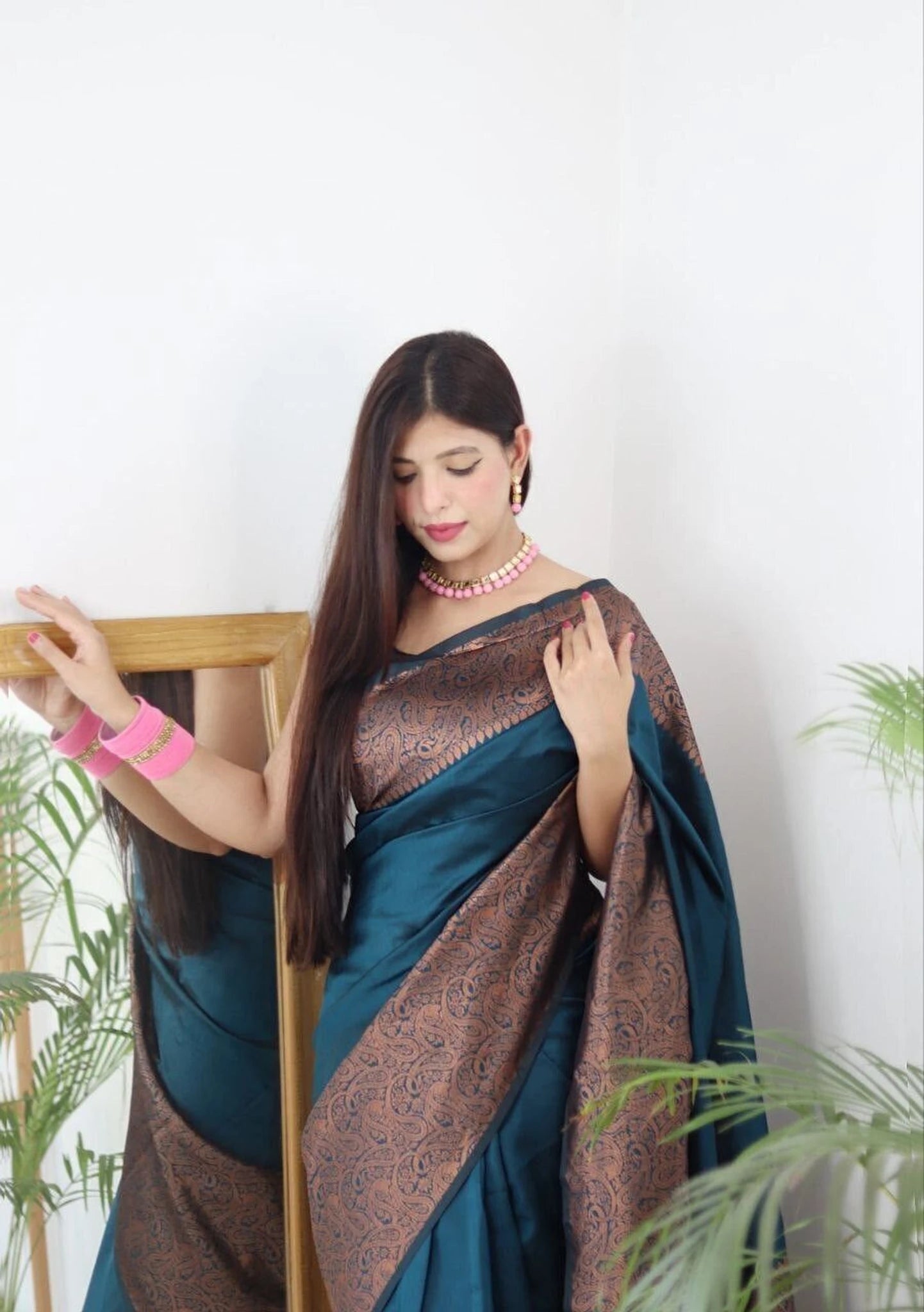 Morpinchh Jacquard Silk Saree for Women with Copper Gold Zari Border | Premium Festive, Wedding & Party Wear Saree with Unstitched Blouse Piece