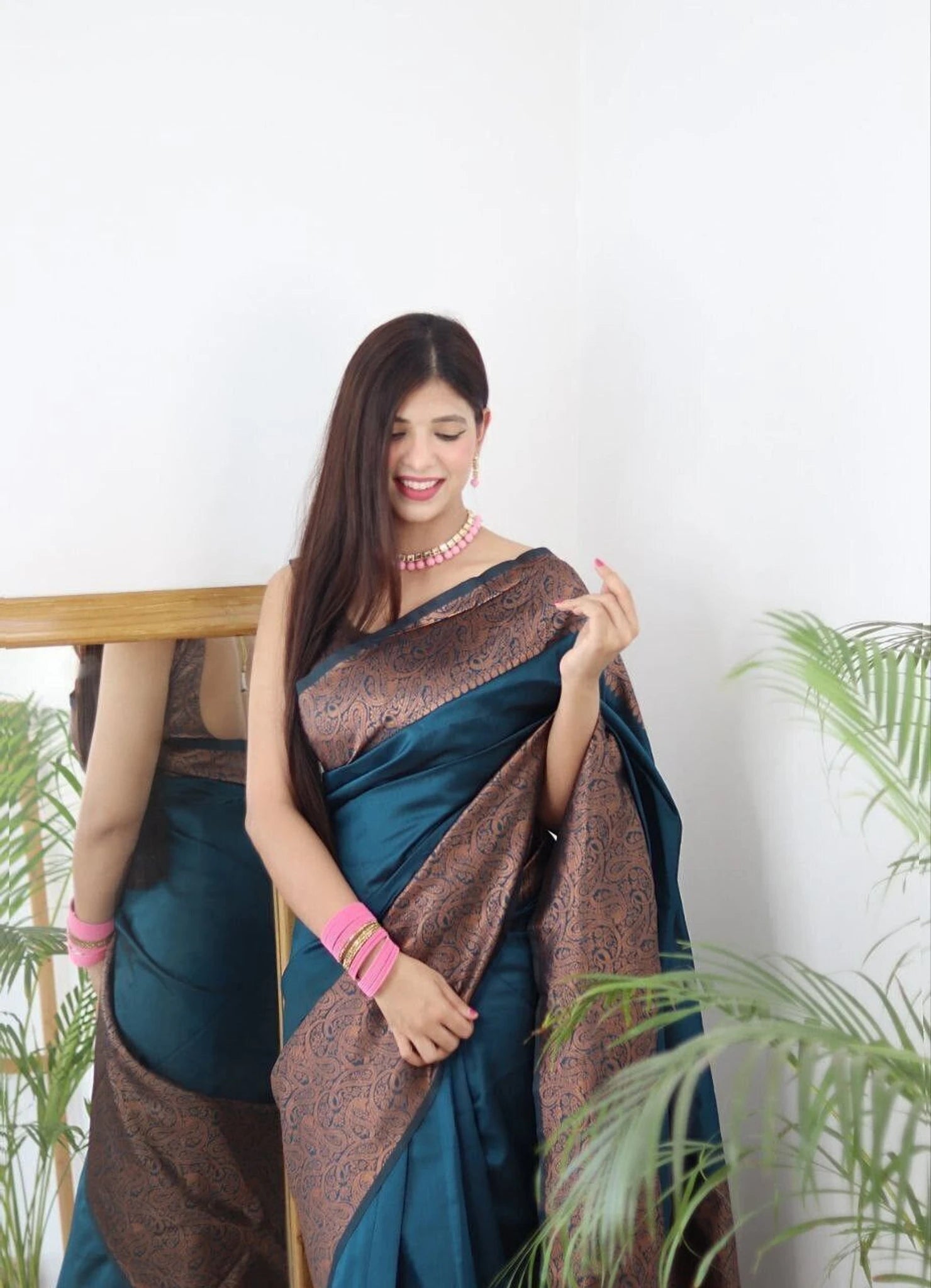 Morpinchh Jacquard Silk Saree for Women with Copper Gold Zari Border | Premium Festive, Wedding & Party Wear Saree with Unstitched Blouse Piece