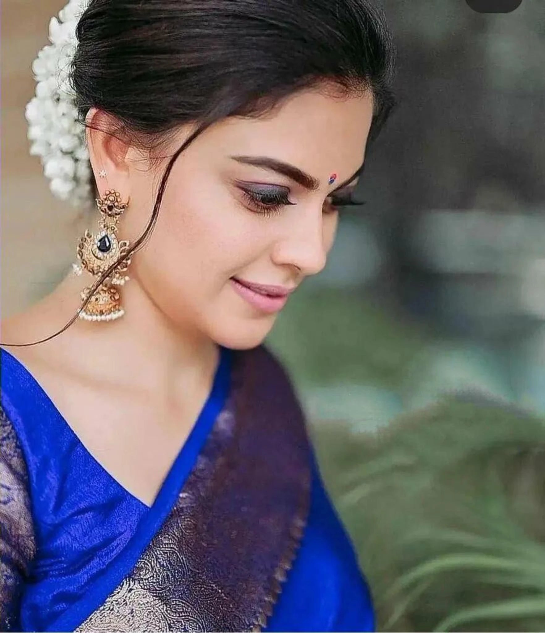 Royal Blue Jacquard Silk Saree for Women with Antique Gold Zari Border | Premium Wedding, Festive & Traditional Wear Saree with Unstitched Blouse Piece